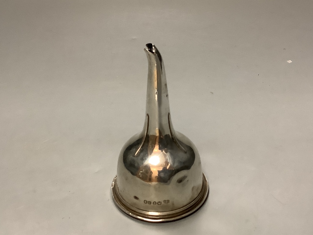 A William IV silver wine funnel, 4.3oz